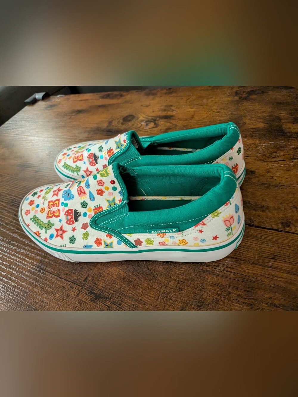Airwalk Retro 90s Slip On Skate Shoes Womens 7 Rainbows Nature 60s Inspired